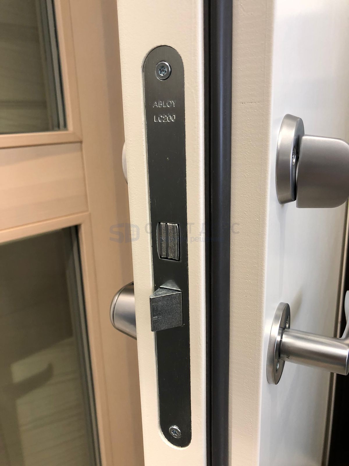 Теплая финская входная дверь SWEDOOR by Jeld-Wen Function F2000, белая